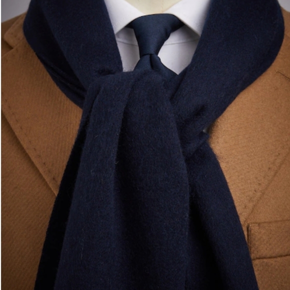 NEW Brooks Brothers Blue 100% Cashmere Fringe Scarf